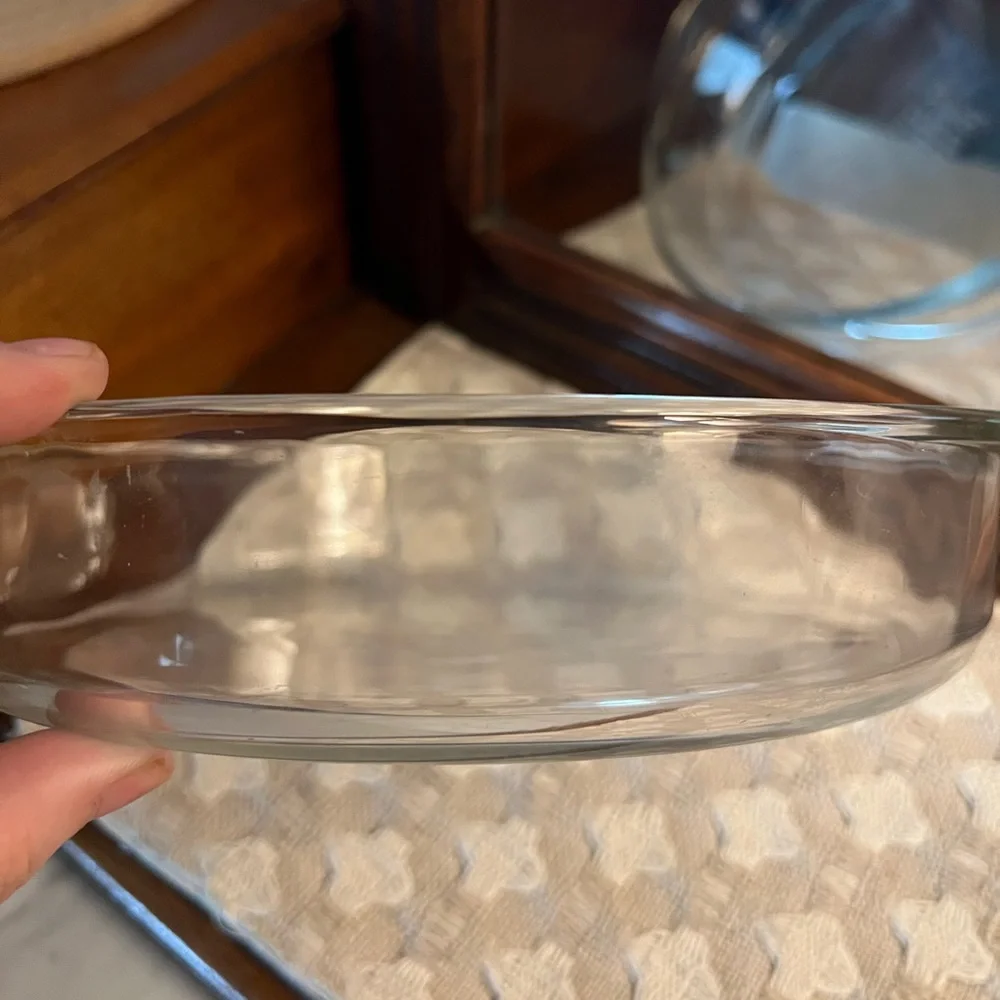 PYREX All Uppercase *Vintage* Classic Clear‎ Glass Casserole Dish 8 in. by 2in.
